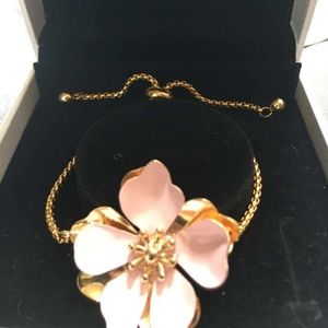 Hand bracelet